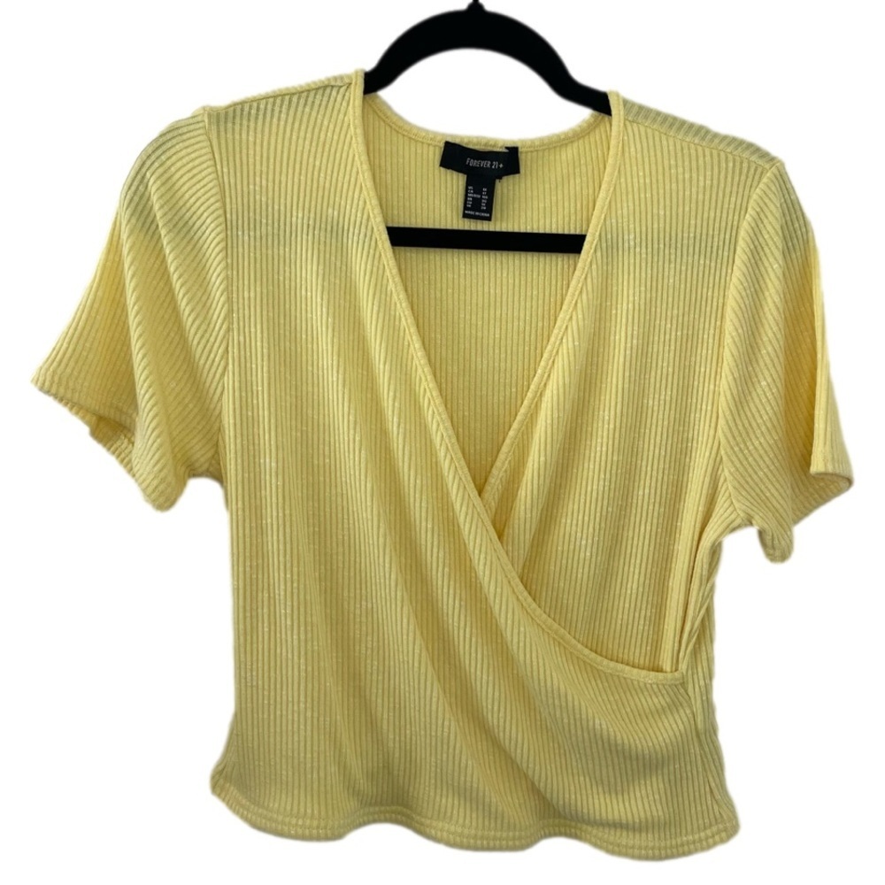 Forever 21+ Yellow Ribbed Knit Top 1X Short Sleeve Wrap Style Lightweight